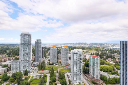 3709 13495 Central Avenue, Surrey, BC, Surrey — Apartment/Condo for sale