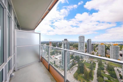 3709 13495 Central Avenue, Surrey, BC, Surrey — Apartment/Condo for sale