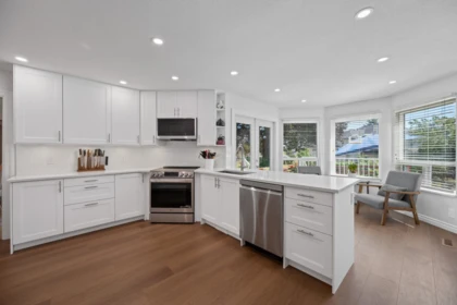 Kitchen Photo of 16614 Cherryhill Crescent, Surrey, BC