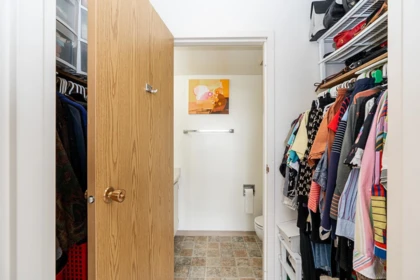 Guest Bathroom Photo of 1507 9521 Cardston, Burnaby, BC