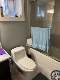 Guest Bathroom Photo of 17351 64a Avenue, Surrey, BC