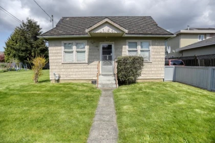 5211 Maple Road, Richmond, BC, Richmond — Single Family Residence for sale