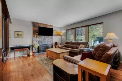 Kitchen Island Photo of 3670 207b Street, Langley, BC