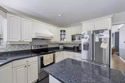 Kitchen Photo of 30758 Stellar Court, Abbotsford, BC