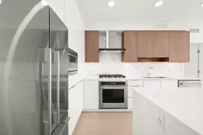 1601 7683 Park Crescent, Burnaby, BC, Burnaby — Apartment/Condo for sale