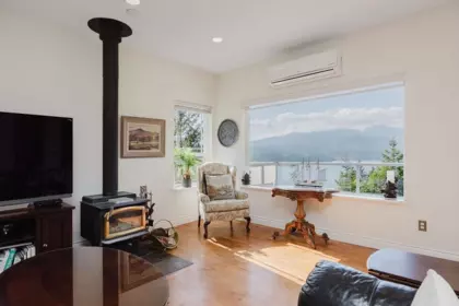 Breakfast Nook Photo of 5872 Deerhorn Drive, Gibsons, BC