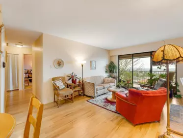Breakfast Nook Photo of 307 5340 Hastings Street, Burnaby, BC