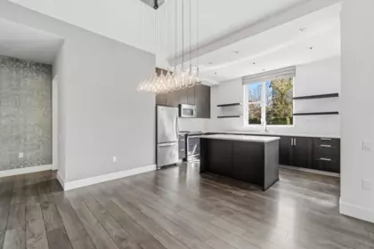 Kitchen Photo of 109 550 Seaborne Place, Port Coquitlam, BC