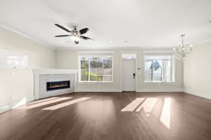 7028 Broadway, Burnaby, BC, Burnaby — Single Family Residence for sale