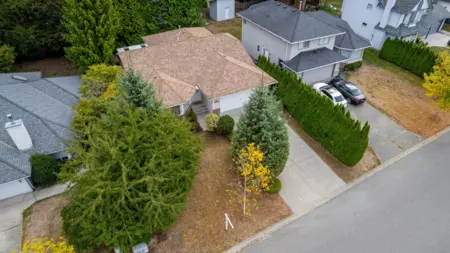 Swimming Pool Photo of 2888 153a Street, Surrey, BC
