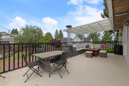 Front Yard Photo of 409 Sherbrooke Street, New Westminster, BC