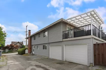 Hot Tub / Spa Photo of 409 Sherbrooke Street, New Westminster, BC