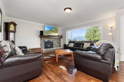 10195 Gillanders Road, Chilliwack, BC, Chilliwack — Single Family Residence for sale
