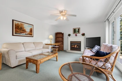 Breakfast Nook Photo of 8630 Sunburst Place, Chilliwack, BC