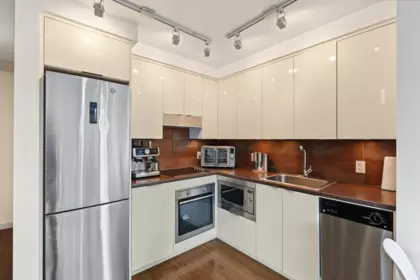 Kitchen Island Photo of 315 161 W Georgia Street, Vancouver, BC