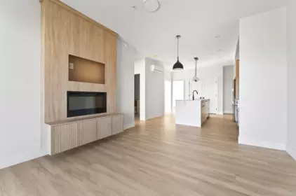 Kitchen Island Photo of 403 33538 Cottage Lane, Abbotsford, BC