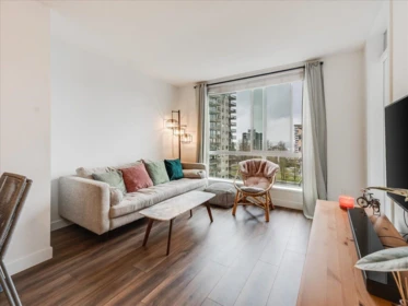 406 108 E 8th Street, North Vancouver, BC, North Vancouver — Apartment/Condo for sale