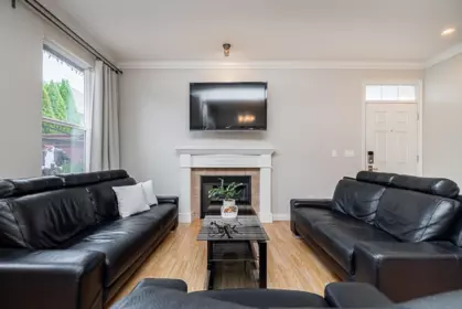 Breakfast Nook Photo of 4 18055 70th Avenue, Surrey, BC