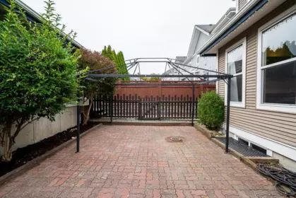 Garden / Landscaping Photo of 4 18055 70th Avenue, Surrey, BC