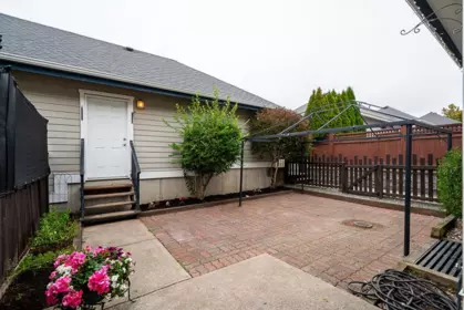 Hot Tub / Spa Photo of 4 18055 70th Avenue, Surrey, BC