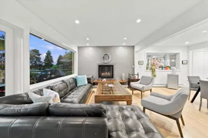 1095 W Keith Road, North Vancouver, BC, North Vancouver — Single Family Residence for sale