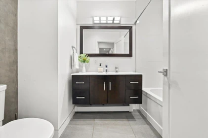 Mudroom Photo of 1095 W Keith Road, North Vancouver, BC