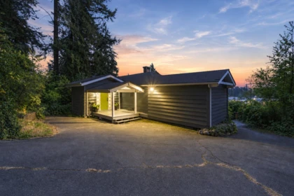 Swimming Pool Photo of 1095 W Keith Road, North Vancouver, BC
