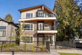 101 3532 Hastings Street, Port Coquitlam, BC