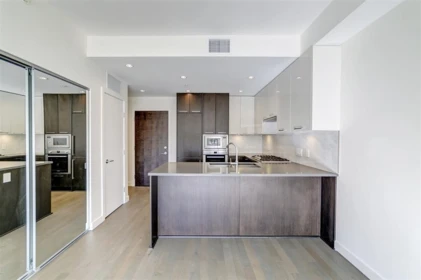 427 4033 May Drive, Richmond, BC, Richmond — Apartment/Condo for sale