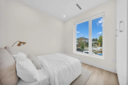 Bedroom 3 Photo of 1 3581 Haida Drive, Vancouver, BC