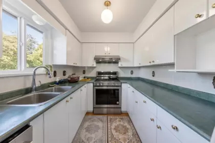 Laundry Room Photo of 7658 Fremlin Street, Vancouver, BC