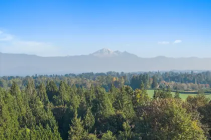 6077 Ross Road, Abbotsford, BC, Abbotsford — Single Family Residence for sale