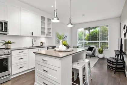 214 16380 64 Avenue, Surrey, BC, Surrey — Apartment/Condo for sale