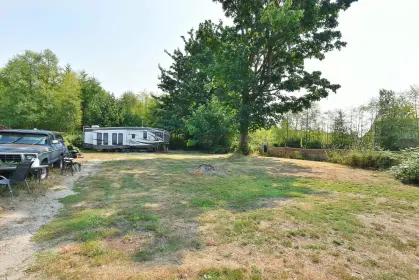 5724 Nickerson Road, Sechelt, BC, Sechelt — Single Family Residence for sale