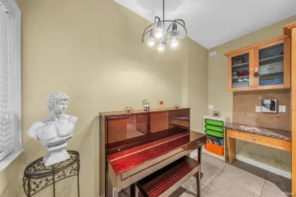 4551 Ellerton Court, Burnaby, BC, Burnaby — Half Duplex for sale