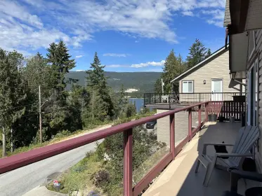 5837 Marine Way, Sechelt, BC, Sechelt — Single Family Residence for sale
