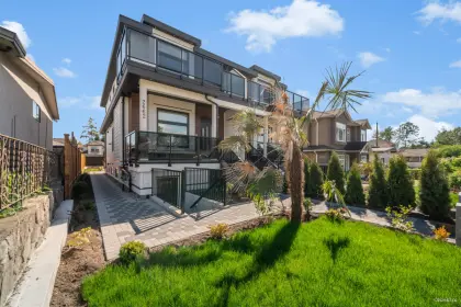 2662 E 26th Avenue, Vancouver, BC, Vancouver — Half Duplex for sale