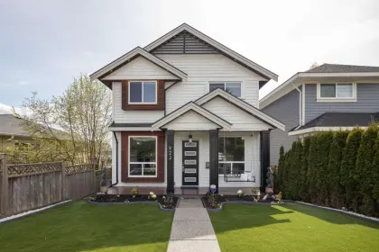 922 Rochester Avenue, Coquitlam, BC, Coquitlam — Single Family Residence for sale