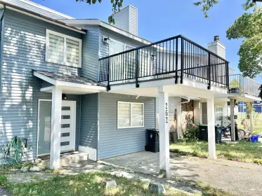 262 Davis Crescent, Langley, BC, Langley — Single Family Residence for sale