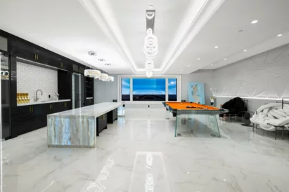 Fitness Center Photo Near 6615 Balsam Street, Vancouver, BC