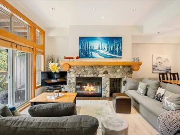 10 4668 Blackcomb Way, Whistler, BC, Whistler — Townhouse for sale