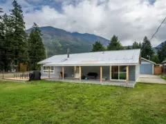 10008 Koocha Road, D'Arcy, BC