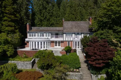 Backyard Photo of 5240 Marine Drive, West Vancouver, BC