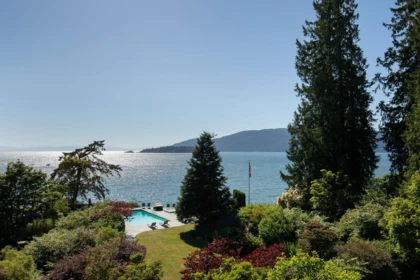 5240 Marine Drive, West Vancouver, BC