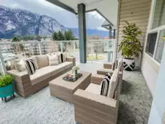 MLS R2982649