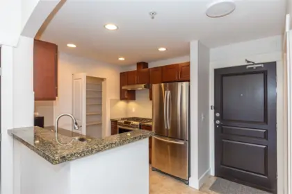 310 6279 Eagles Drive, Vancouver, BC, Vancouver — Apartment/Condo for sale