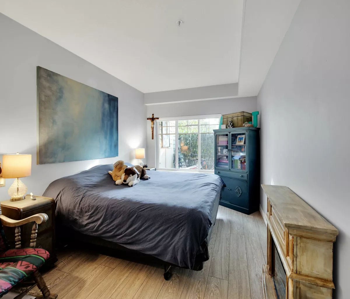 Bedroom 4 Photo of 8 123 Seventh Street, New Westminster, BC