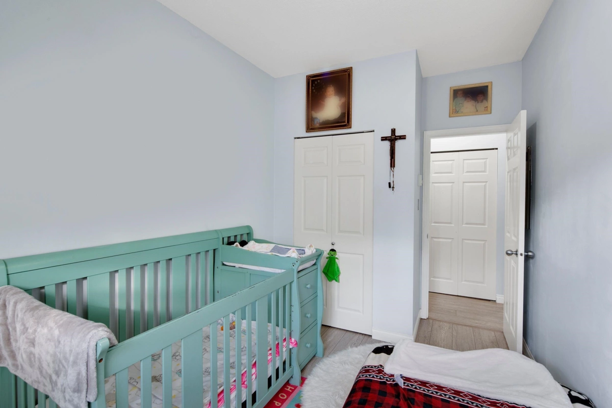 Primary Bathroom Photo of 8 123 Seventh Street, New Westminster, BC