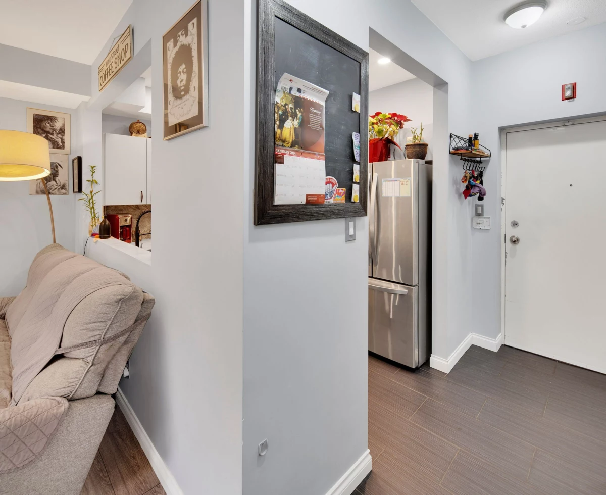 Primary Bedroom Photo of 8 123 Seventh Street, New Westminster, BC