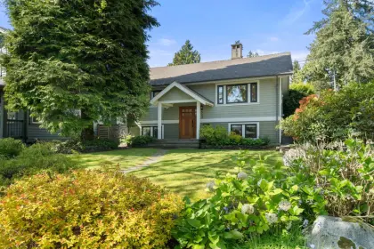 532 E 18th Street, North Vancouver, BC, North vancouver — Single Family Residence for sale